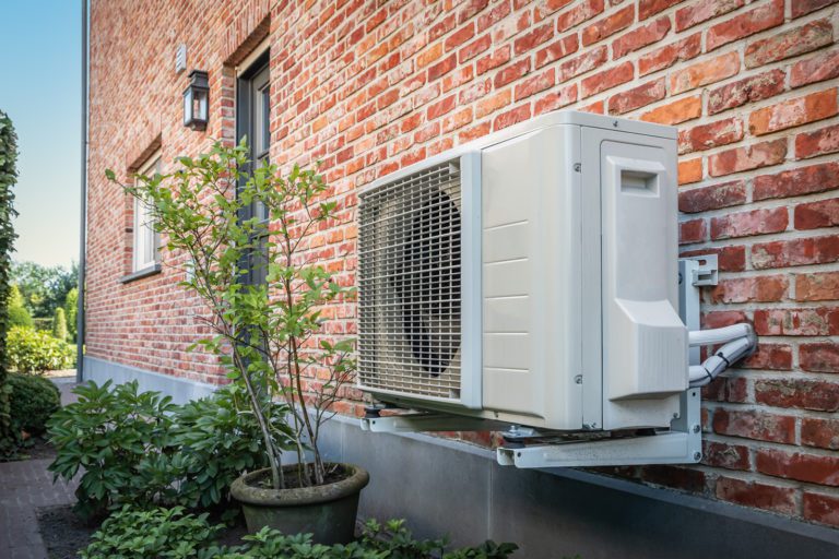 New research from BOXT highlights the most popular energy-saving trends across the UK, including heat pumps, smart meters, and energy-efficient appliances