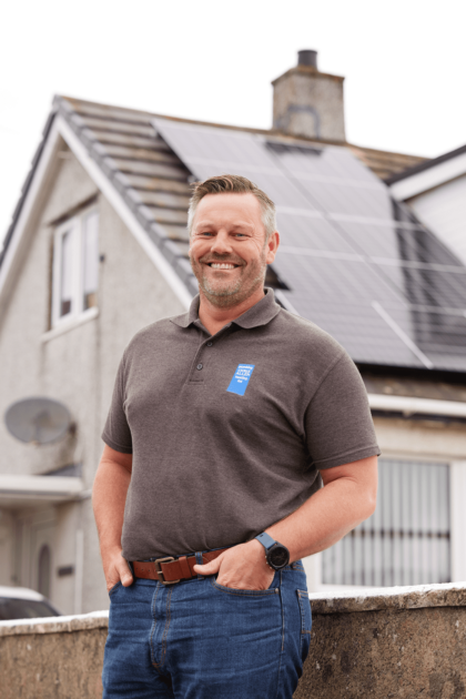 Record-breaking year for renewable energy installations in Wales as more than 100,000 homes and businesses embrace small-scale renewables, driven by supportive policies, energy concerns, and climate awareness.